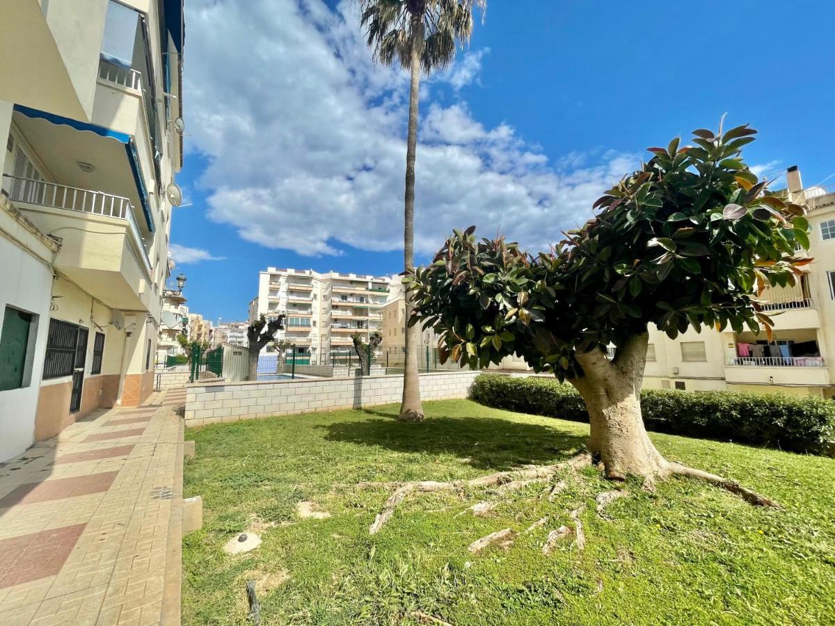 Coqueto apartamento en Nerja junto a la Playa Torrecilla Exterior foto