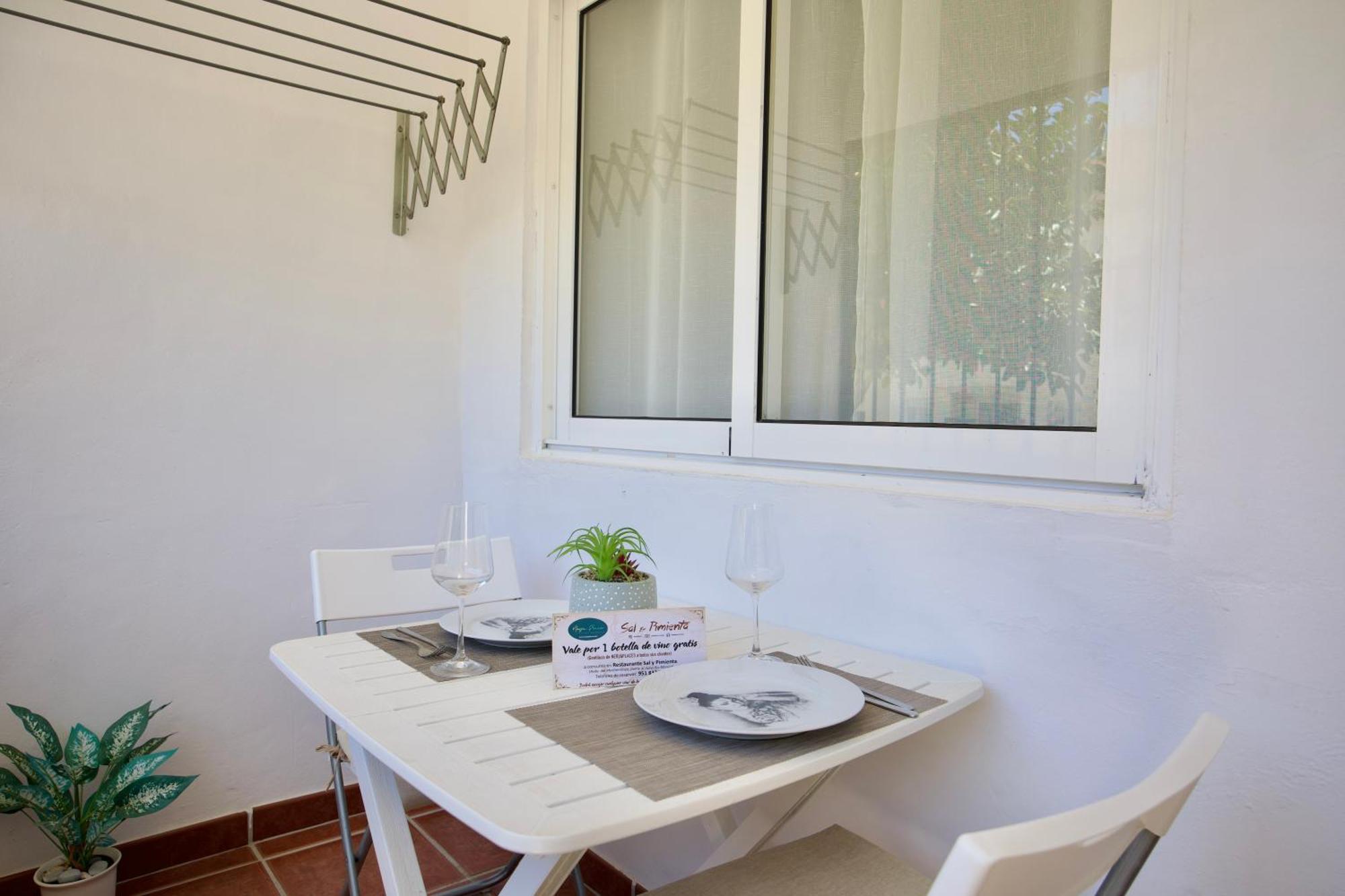 Coqueto apartamento en Nerja junto a la Playa Torrecilla Exterior foto